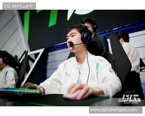 BLG战队在CSGO赛事中的灵活战术解析与应对策略探讨实时新闻